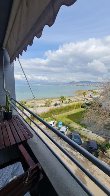 Seaside Apartment - Charlie'S House Χαλκίδα Εξωτερικό φωτογραφία